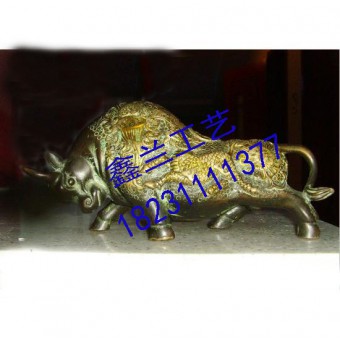 华尔街铜牛  公牛雕像  铜牛雕塑价格  智慧牛铜雕动物