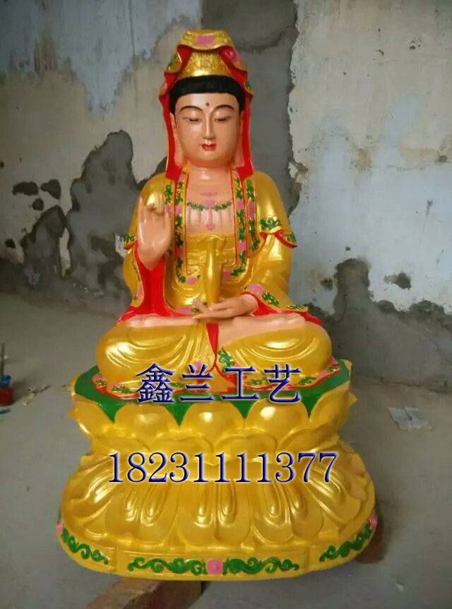 铜观音是铜雕佛像中非常常见的一种藏传金铜佛